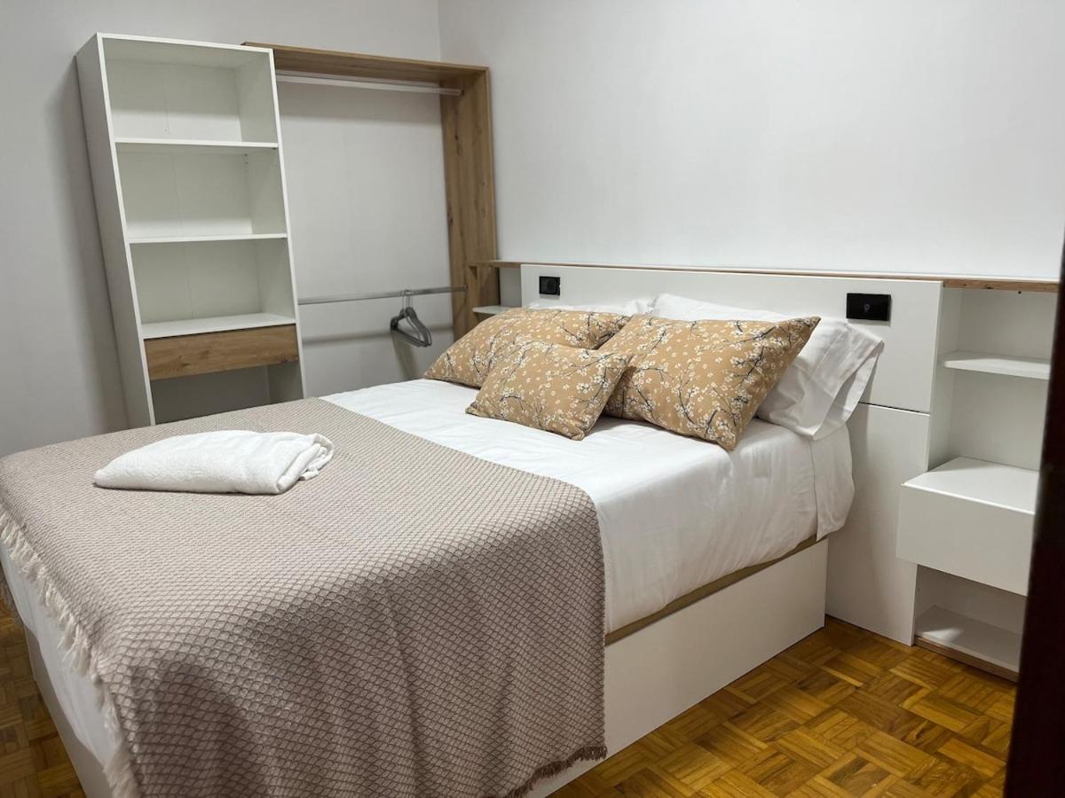 Piso Artur Iii Universidad Appartement
